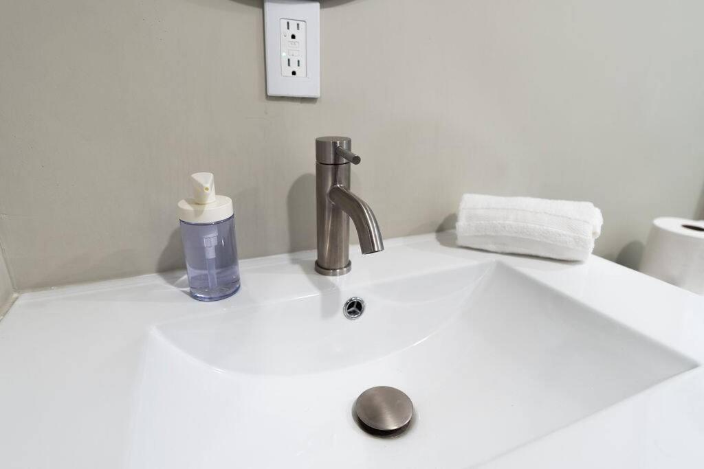 Elegant Miami Apartment East Little Havana / Free Parking ภายนอก รูปภาพ